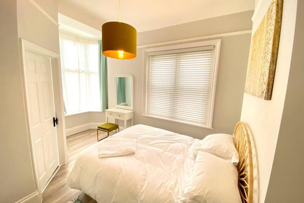 Cleveland House - Perfect For Beaches And Town. Μπόρνμουθ Εξωτερικό φωτογραφία
